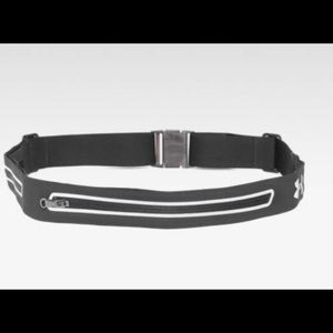 Ua light weight Storm Run Belt
